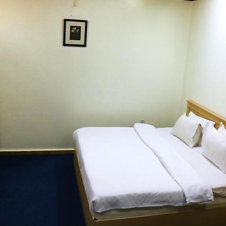Al Farhan Hotel Suites Riyadh Eksteriør billede