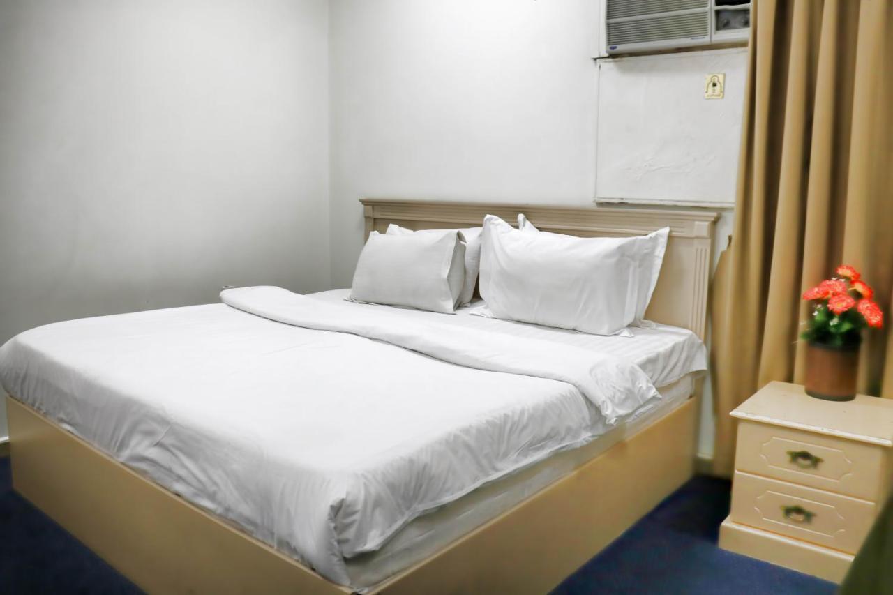 Al Farhan Hotel Suites Riyadh Eksteriør billede